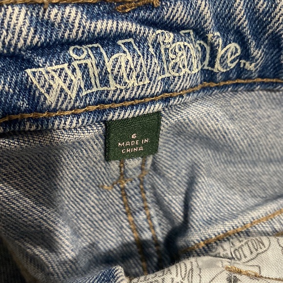 Wild fable edge side zipper jeans, high waisted crop fit with fringe bottom sz 6 - Picture 6 of 6